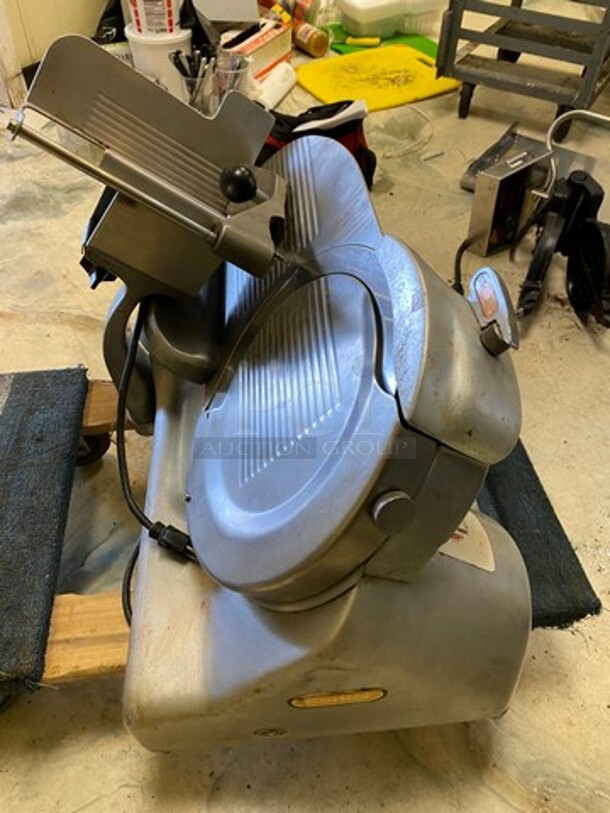 Berkel Commercial Countertop Deli/ Meat Slicer! All Stainless Steel! WORKING WHEN REMOVED! Model: 808 SN: 713492 115V 60HZ 1 Phase - Image 3 of 9