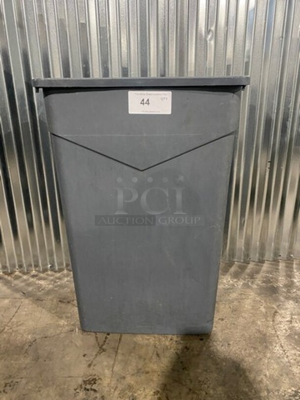 Gray Poly Trash Can! - Image 1 of 5