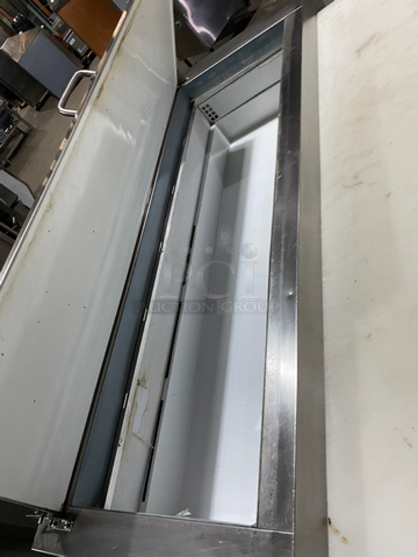 NICE! Entree Refrigerated Pizza Prep Table! With Cold Top! With Commercial Cutting Board! Single Door Storage Area Underneath! With Poly Coated Rack! All Stainless Steel! On Casters! Model: P47 SN: 1402ENTH04423 115V 60HZ 1 Phase - Image 7 of 11
