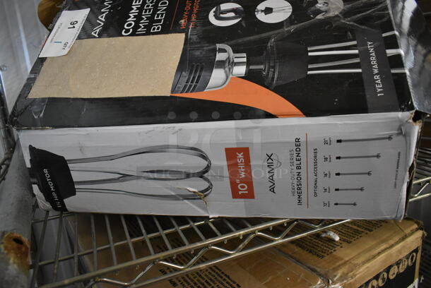 BRAND NEW SCRATCH AND DENT! AvaMix 928IBHDW10 Heavy-Duty Variable Speed Immersion Blender with 10" Whisk - 1 1/4 hp. Tested and Working! - Image 5 of 8
