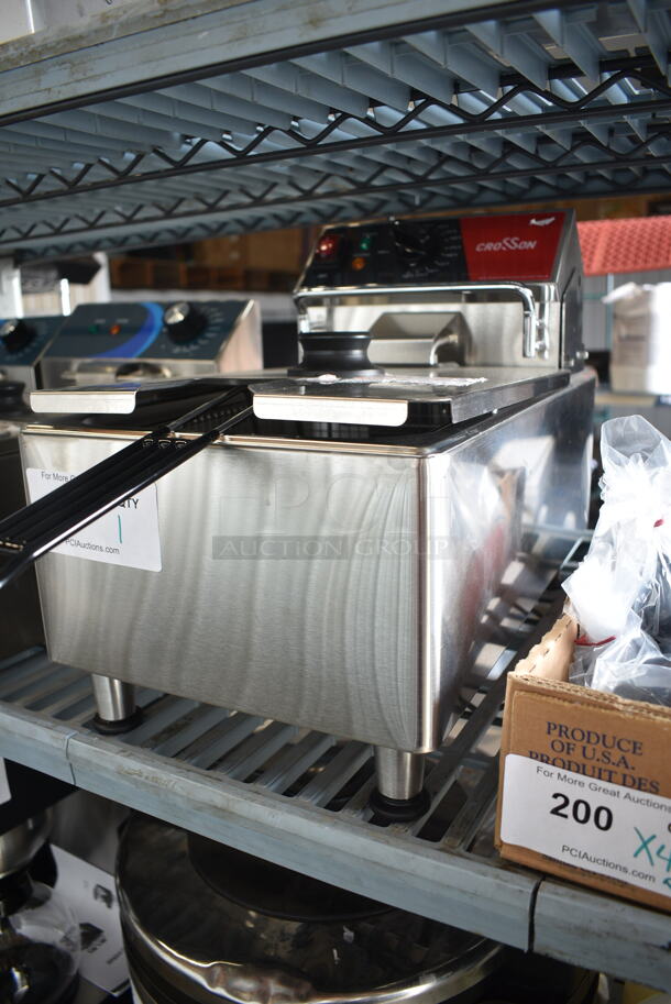 BRAND NEW SCRATCH AND DENT! 2024 Crosson CF-13 Stainless Steel Commercial Countertop Electric Powered Single Bay Fryer w/ Metal Fry Basket and Lid. 120 Volts, 1 Phase. - Image 3 of 6
