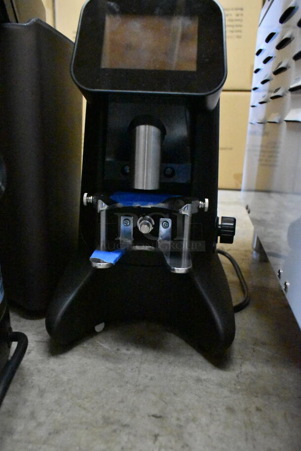 BRAND NEW SCRATCH AND DENT! Hey Cafe Buddy Metal Commercial Countertop 2.6 lb. On-Demand Espresso Bean Grinder. 110 Volts, 1 Phase. Tested and Working! - Image 4 of 5