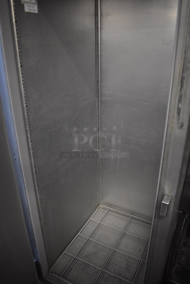 Beverage Air ER24-1AS Stainless Steel Commercial Single Door Reach In Cooler on Commercial Casters. 115 Volts, 1 Phase. 26x33x84. Tested and Working! - Image 4 of 6