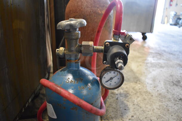 2 Various Metal Tanks. 7x7x27, 5x5x18. 2 Times Your Bid! - Image 4 of 4