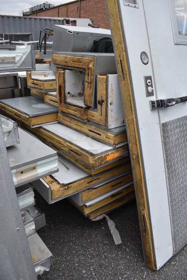 Norlake 8'x26' Walk In Box w/ 2 Doors, HTA26-87B-AE 115 Volt Condenser, Two HTA28-76B-AE 115 Volt Condenser. Does Not Have Floor. Information Provided By The Consignor But Not Verified By PCI Auctions. - Image 6 of 12