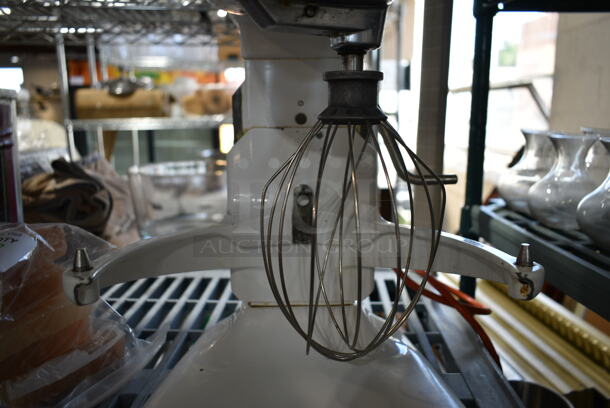 KitchenAid RKSM8990WH Metal Countertop Planetary Mixer w/ Whisk Attachment. 120 Volts, 1 Phase. Tested and Working! - Image 5 of 6