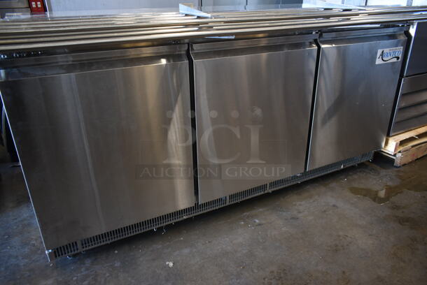 BRAND NEW SCRATCH AND DENT! 2023 Avantco 178SSCFT72HC Stainless Steel Commercial Refrigerated Salad Bar. 115 Volts, 1 Phase. Tested and Working! - Image 3 of 8