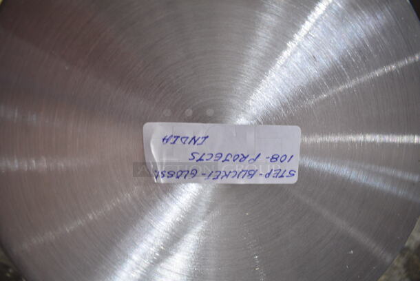 14 BRAND NEW! Items; Bowls, Round Baking Pans, Glasses, Speedwell, Cylindrical Bin, Ice Bucket. 14 Times Your Bid! - Image 5 of 12