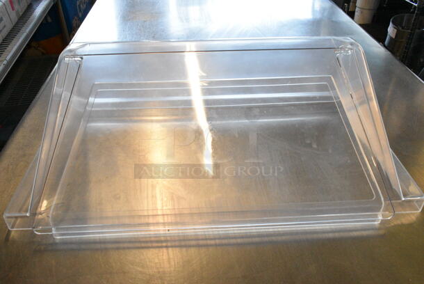Lot of BRAND NEW SCRATCH AND DENT! Clear Poly Items Including 3 Cambro 18266CW135 Camwear 26" x 18" x 6" Clear Polycarbonate Food Storage Box, Poly Lid.   - Image 5 of 6