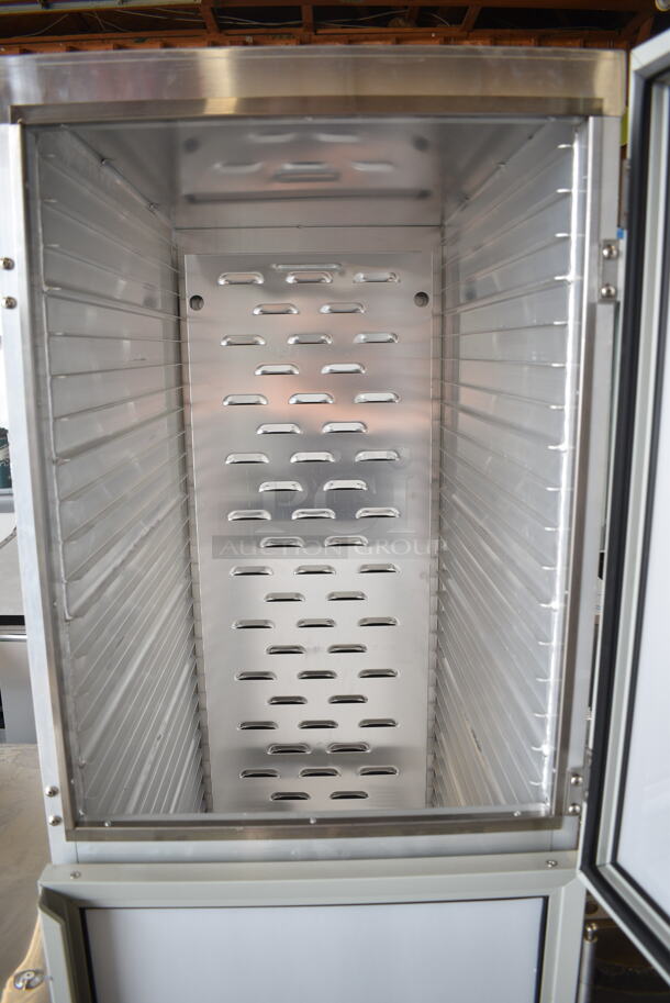 BRAND NEW SCRATCH AND DENT!  Avantco 177HPI1836DC Metal Commercial  Full Size Insulated Heated Holding / Proofing Cabinet with Clear Dutch Doors on Commercial Casters. 120 Volts, 1 Phase. Tested and Working! - Image 6 of 8