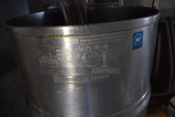 Cleveland Convection Stainless Steel Commercial Electric Powered Double Deck Steam Cabinet w/ Model TDC/2-20 Tilting Kettle. 208 Volts, 3 Phase. 42x35x62 - Image 8 of 10