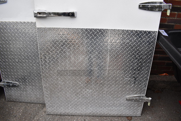 2 Walk In Doors. 41x6x86. 2 Times Your Bid! - Image 4 of 6