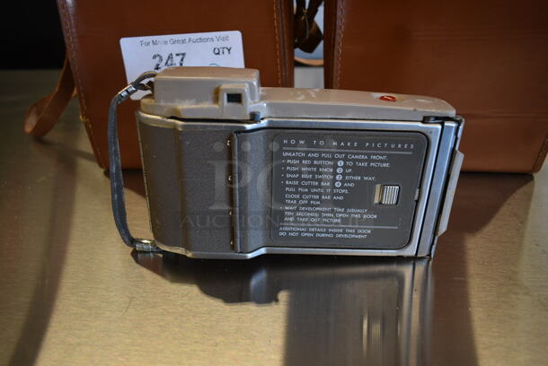 Polaroid J33 Land Camera w/ 2 Brown Cases. - Image 9 of 12