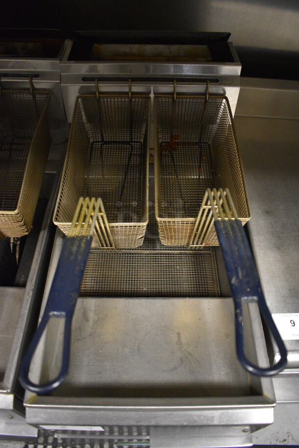 Imperial IFS-40 Stainless Steel Commercial Floor Style Natural Gas Powered Deep Fat Fryer w/ 2 Metal Fry Baskets. 105,000 BTU. 15.5x31x47. BUYER MUST REMOVE. Item Was in Working Condition on Last Day of Business. (kitchen) - Image 4 of 6