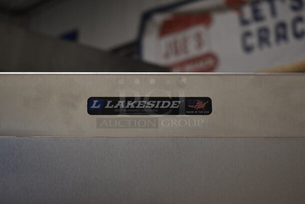 BRAND NEW SCRATCH AND DENT! 2021 Lakeside 552 Aluminum Cart for 15" x 20" Trays - 24 Tray Capacity on Commercial Casters.  - Image 4 of 6