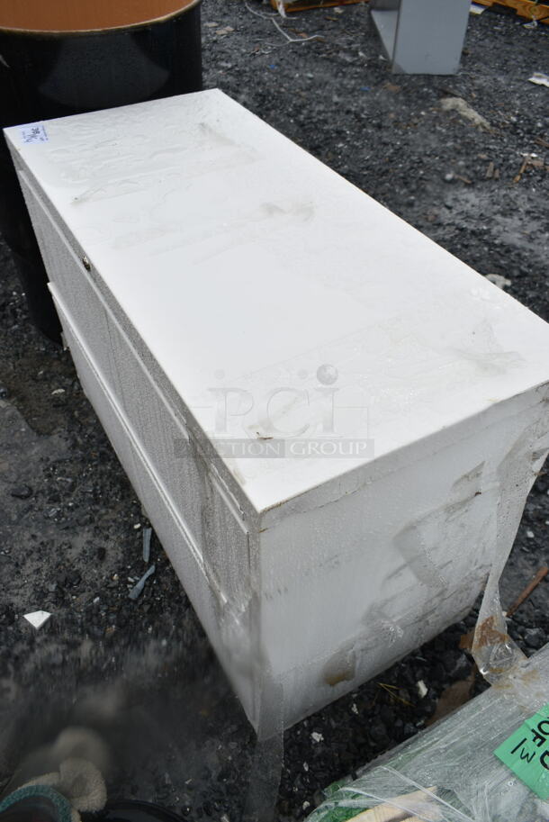 BRAND NEW SCRATCH AND DENT! White Metal 2 Drawer Filing Cabinet.  - Image 3 of 6