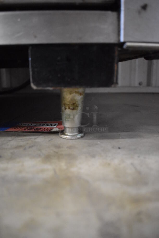 2015 Garland Stainless Steel Commercial Single Deck Convection Oven. 208 Volts, 1 Phase. 27.5x25x27.5 - Image 7 of 9