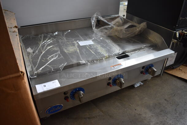 BRAND NEW! 2017 Globe Model GG36TG Stainless Steel Commercial Countertop Natural Gas Powered Flat Top Griddle. 90,000 BTU. 36x31x16 - Image 4 of 8