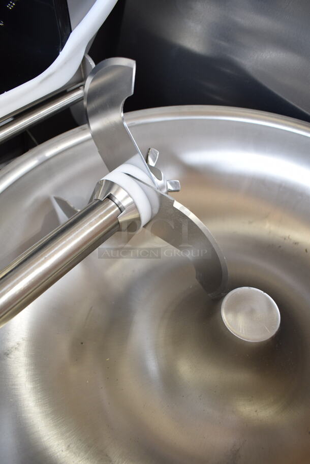 BRAND NEW SCRATCH AND DENT! Sirman 40794058 Stainless Steel Commercial Countertop Buffalo Chopper w/ S Blade. 120 Volts, 1 Phase. Tested and Working! - Image 6 of 7