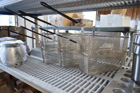 6 BRAND NEW SCRATCH AND DENT! Metal Fry Baskets. Includes 5.5x20.5x12, 5x20.5x12. 6 Times Your Bid! 