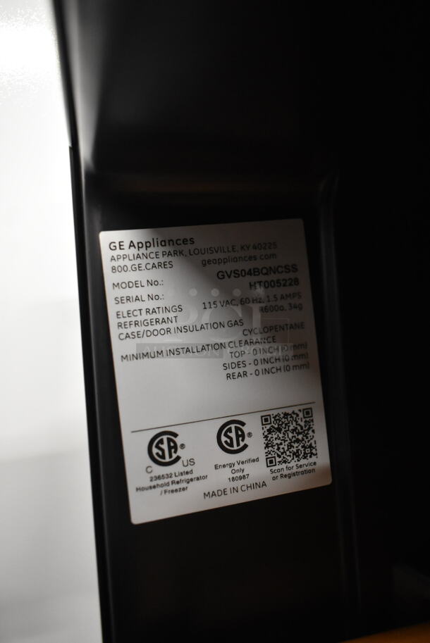BRAND NEW SCRATCH AND DENT! General Electric GE GVS04BQNCSS Wine Center and Beverage Center 109 can / 31 bottle capacity. 115 Volt, 1 Phase. Tested and Working! - Image 3 of 3