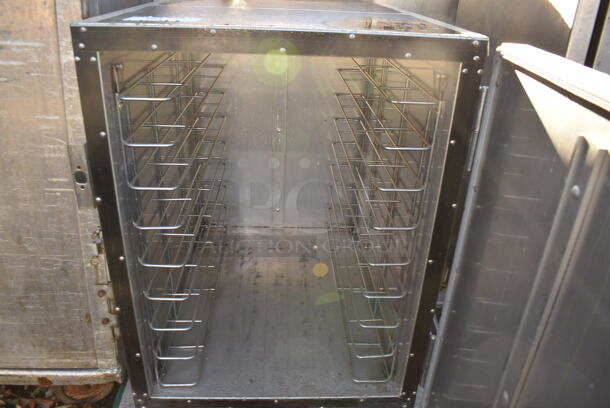 Cres-Cor Crown-X Metal Commercial Holding Cabinet on Commercial Casters. 25x30x32 - Image 4 of 5