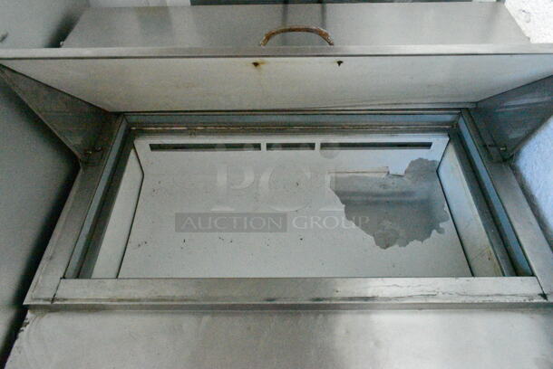 Entree S29 Stainless Steel Commercial Sandwich Salad Prep Table Bain Marie Mega Top on Commercial Casters. 115 Volts, 1 Phase. Cannot Test Due To Cut Power Cord - Image 2 of 6