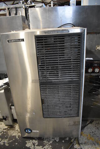 Hoshizaki KM-630MAH Stainless Steel Commercial Ice Head. 208-230 Volts, 1 Phase. 22.5x28.5x37.5