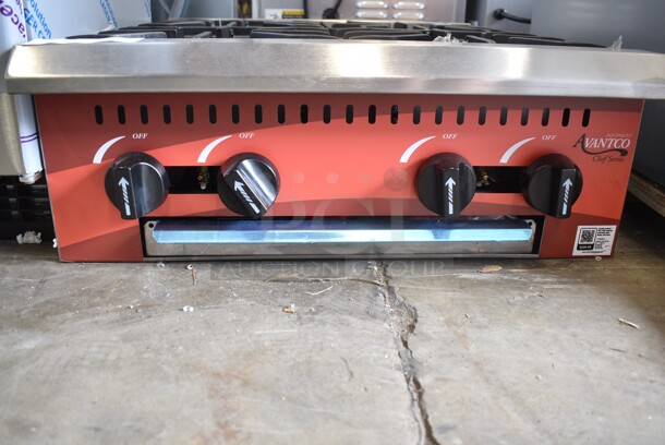 BRAND NEW SCRATCH AND DENT! 2023 Avantco 177CAGR424 Stainless Steel Commercial Countertop Natural Gas Powered 4 Burner Range. 100,000 BTU - Image 4 of 6