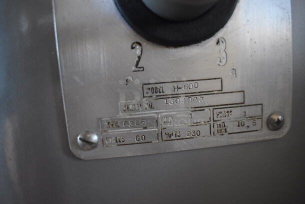 REFURBISHED! Hobart H-600 Metal Commercial Floor Style 60 Quart Planetary Dough Mixer w/ Stainless Steel Mixing Bowl and Dough Hook Attachment. 230 Volts, 1 Phase. Unit Has Been Professionally Refurbished! 28x40x56 - Image 5 of 10