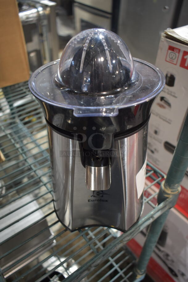 Eurolux Countertop Juicer. 120 Volts, 1 Phase. Tested and Working!