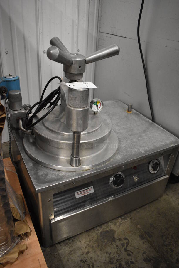 Metal Commercial Pressure Oven w/ Thermostatic Controls. 115 Volts, 1 Phase. 27x21x30. Tested and Working! - Image 5 of 7