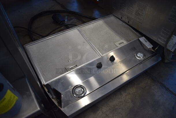 Bosch Model DUH30252UC Metal Range Hood. 120 Volts, 1 Phase. 30x20x6 - Image 4 of 6