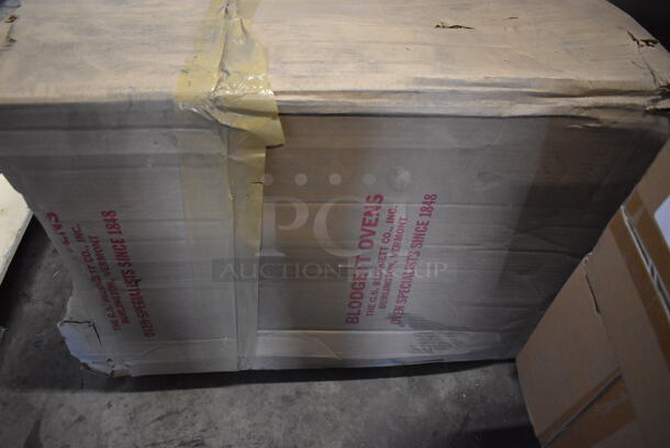 Box of Blodgett Parts Including 54791 Burner and 55303 Blower Wheel Key. - Image 3 of 8