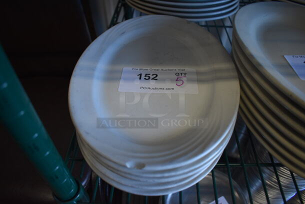 5 White Ceramic Oval Plates. 12x8.5x1. 5 Times Your Bid!