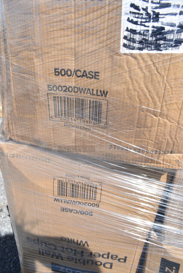 PALLET LOT of 12 BRAND NEW Boxes Including 6 Box 50020DWALLW Choice 20 oz. White Smooth Double Wall Paper Hot Cup - 500/Case, 4 Box 500L1020W Choice White Hot Paper Cup Travel Lid for 10-24 oz. Standard Cups and 8 oz. Squat Cups - 1000/Case. 12 Times Your Bid!  - Image 2 of 10