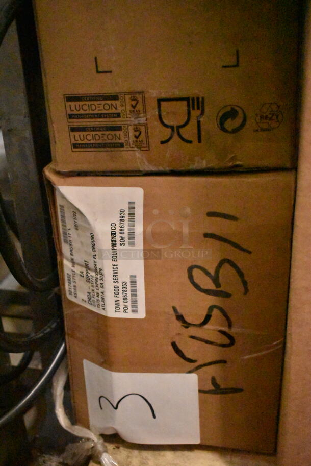 PALLET LOT of 40 BRAND NEW Boxes Including FJ037 Cabernet Wine Glasses, Rosenthal Sambonet 10304228 Dishes, 10192552 Cocktail Glasses, CSFP10 Frying Pans, CSS-6507 Fry Pans, DX430061 Heritage Stackable Cranberry Bowl, 2 Box Steelite HL15400 Platter Oval Dish, 10273860 Tortilla Warmer, 10301028 Blonde Serving Tray, Sambonet Glasses, RVPC1131 Dishes, 3 Box Pasabahce Glasses, GI Metal AC-APM Pizza Peel Holder, Carlisle 604460 Spoons, RAK Porcelain 1000002T Wine Glasses. 40 Times Your Bid! - Image 8 of 12
