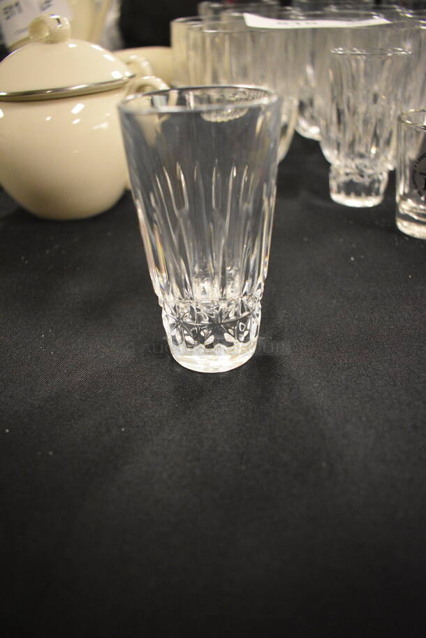 ALL ONE MONEY! Lot of Various Glassware - Image 4 of 8