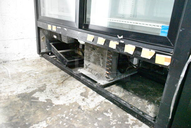True GDM-41SL-54-LD Metal Commercial 2  Door Reach In Cooler Merchandiser w/ Poly Coated Racks. 115 Volts, 1 Phase. Tested and Does Not Power On - Image 2 of 5