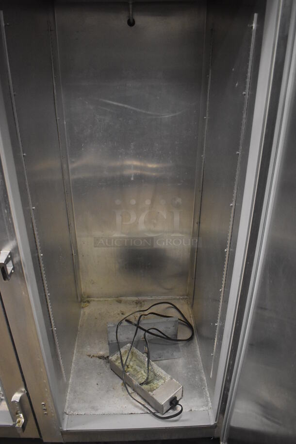 Continental 1RE ENERGY STAR Stainless Steel Commercial Single Door Reach In Cooler on Commercial Casters. 115 Volts, 1 Phase. 28.5x36x82.5. Tested and Working! - Image 4 of 5