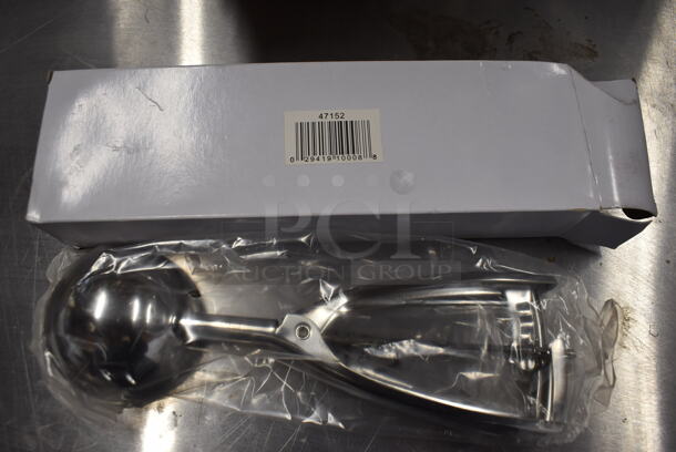 ALL ONE MONEY! Tier Lot of Various Items Including Utensils and Glass Mugs - Image 9 of 12