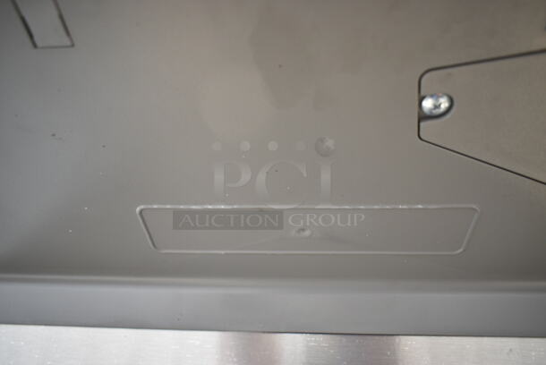 BRAND NEW SCRATCH AND DENT! Zurn Elkay EZS8L Light Gray Granite 8 GPH Wall Mount Non-Filtered Drinking Fountain with Extra Deep Basin and Vinyl Finish. 115 Volts, 1 Phase.  - Image 7 of 7
