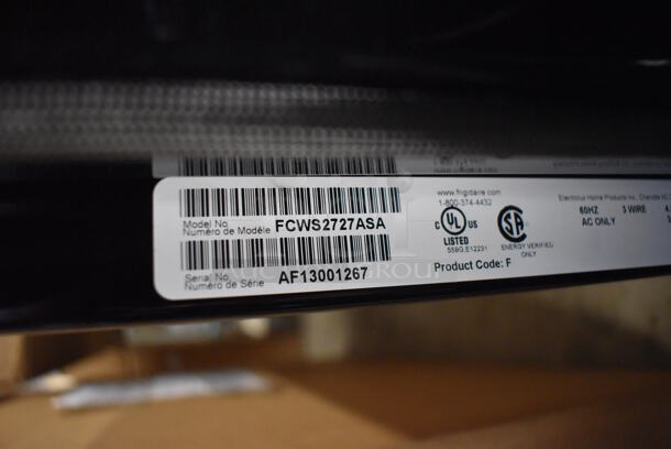 BRAND NEW SCRATCH AND DENT! Frigidaire FCWS2727ASA Stainless Steel Electric Powered Convection Oven w/ View Through Door. 120-208/240 Volts, 1 Phase. 27x27x28 - Image 5 of 9
