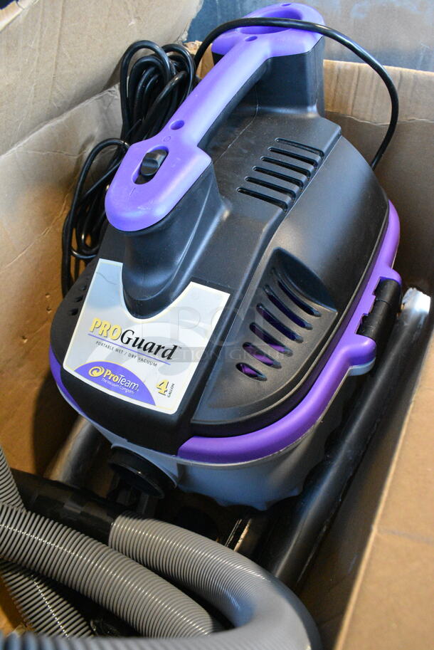 BRAND NEW SCRATCH AND DENT! Pro Guard Pro Team 107128 4 Gallon ProGuard 4 Portable Wet / Dry Vacuum Cleaner. 120 Volts, 1 Phase. Tested and Working! - Image 3 of 6