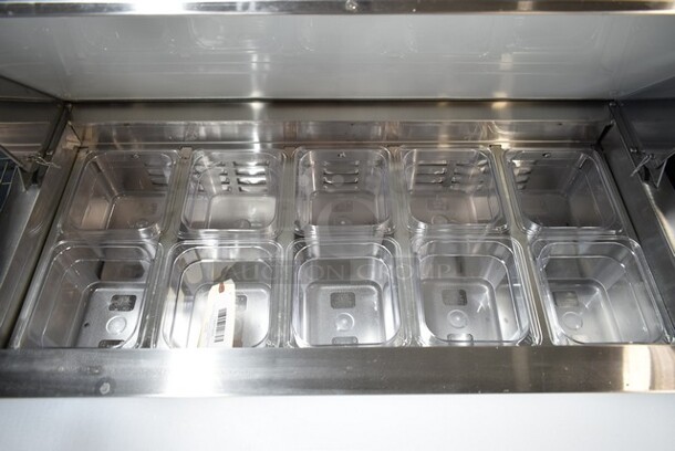 BRAND NEW SCRATCH AND DENT! 2023 Avantco 178ZPT36HC Stainless Steel Commercial Sandwich Salad Prep Table Bain Marie Mega Top. 115 Volts, 1 Phase. Tested and Working! - Image 3 of 7