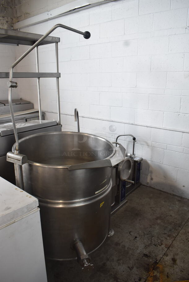Cleveland KEL-40 Commercial Stainless Steel 40 Gallon Tilting 2/3 Steam Jacketed Electric Kettle. 440-480V/3 Phase - Image 2 of 5