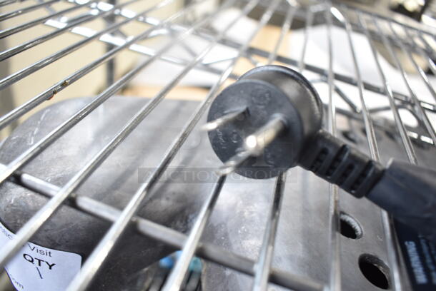 Breville BOV845 Stainless Steel Countertop Electric Powered Toaster Oven. 120 Volts, 1 Phase.  - Image 6 of 7