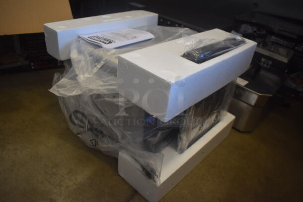 BRAND NEW IN BOX! Waring CTS1000 Commercial Countertop Compact Conveyor Toasting System Toaster 120 Volt 1 Phase - Image 3 of 3