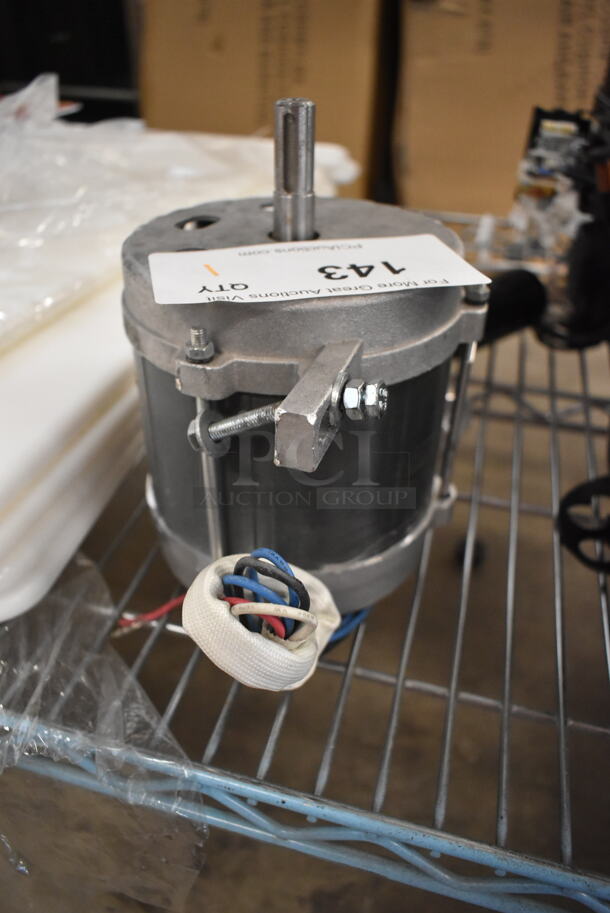 BRAND NEW SCRATCH AND DENT! DO300-6 Motor. 120 Volts, 1 Phase.  - Image 3 of 4