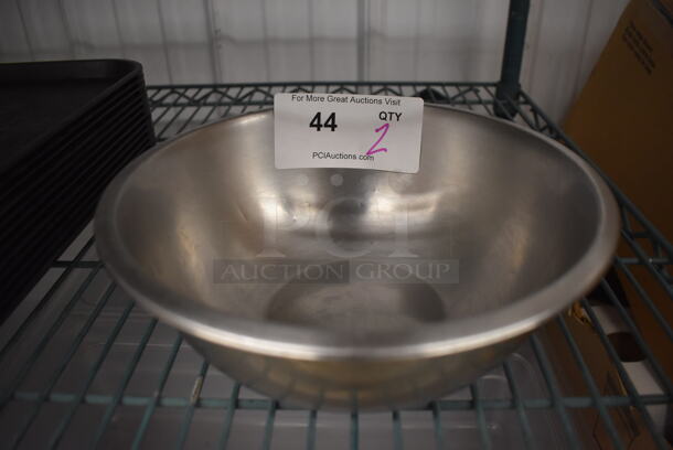 2 Metal Bowls. 9.5x9.5x3.5. 2 Times Your Bid! - Image 1 of 2